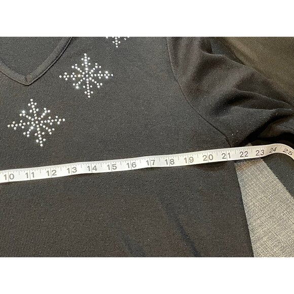 Gepetto Black V Neck Long Sleeve Top Rhinestone Snowflake Design Sz M - Picture 8 of 10